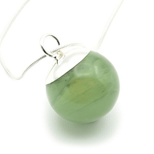 Sterling Silver 925 and Jade Chain Pendant Necklace