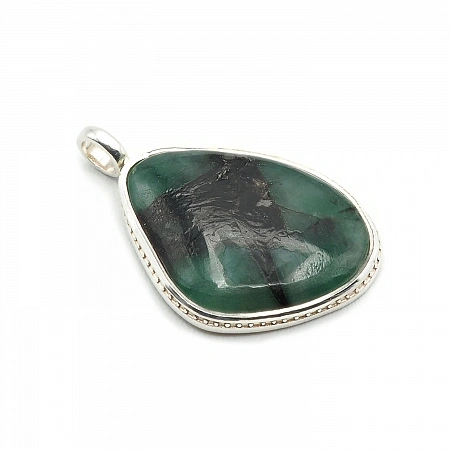 Emerald and 925 Silver Pendant