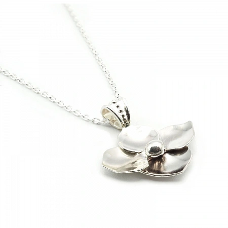 Chain with Hydrangea Flower Pendant in 925 Sterling Silver