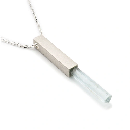 Halskette mit Aquamarin-Anhänger aus 925er Sterlingsilber